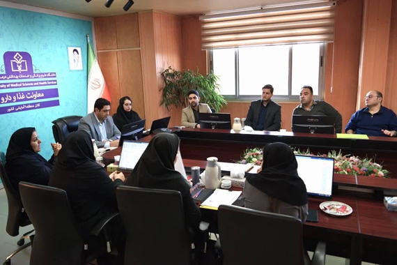 معاون غذا و دارو دانشگاه علوم پزشکی زنجان هشدار داد: فروش دارو در مطب‌ها غیرقانونی است